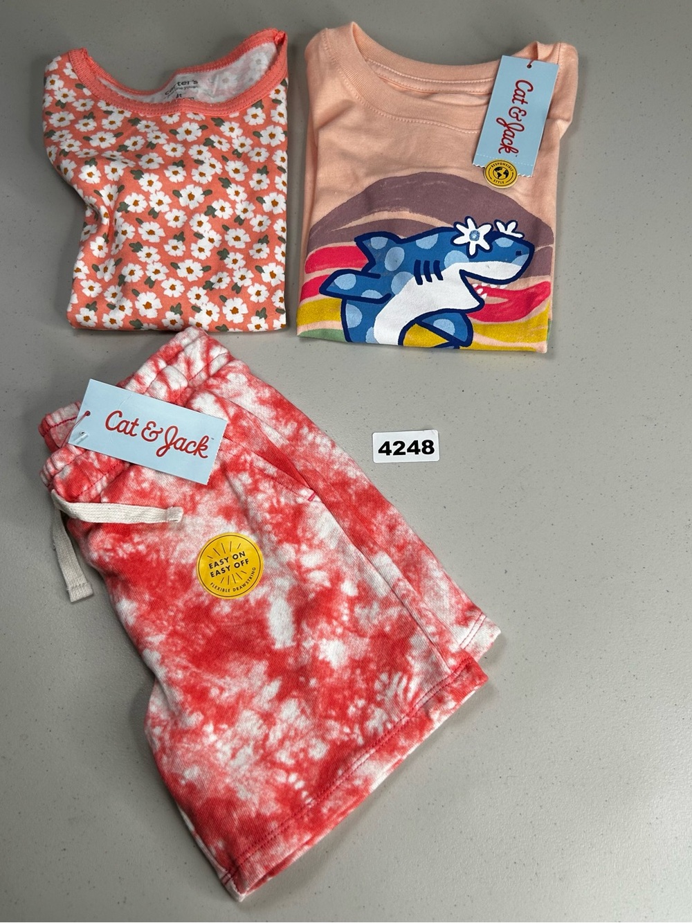 Cat & Jack Carter's Girls 4T 3pc Outfit Set Shark Tee Tie-Dye Shorts Floral Top